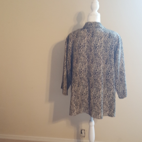 Elementz Woman 2x Cheetah print shirt W/Cami🌵 - Picture 2 of 7